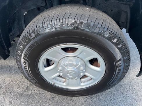Used 2023 RAM 2500 Tradesman AWD/4WD image 22