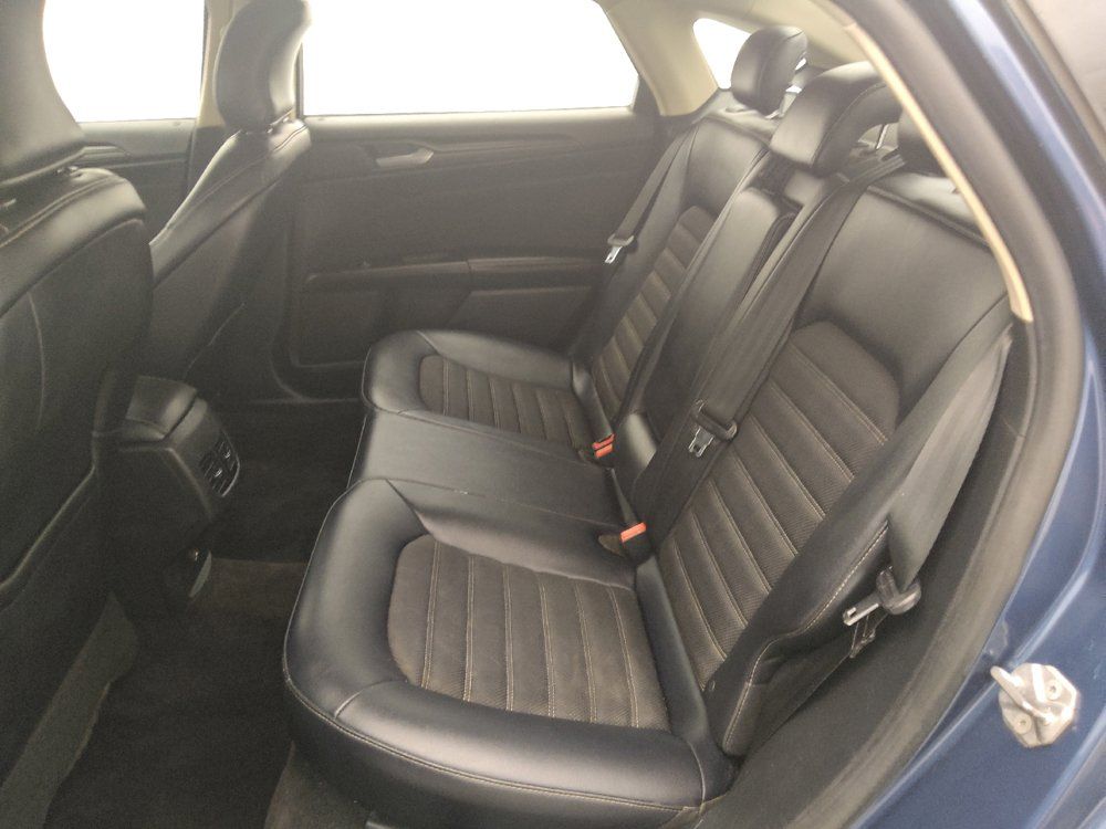 Used 2018 Ford Fusion SE w/ Equipment Group 201A FWD image 18