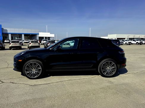 Used 2020 Porsche Macan image 11