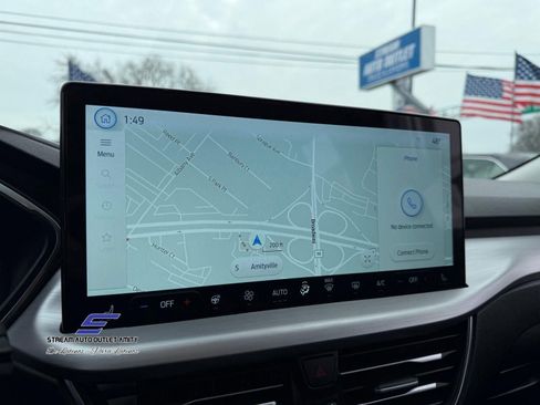 Used 2025 Ford Escape Platinum image 35