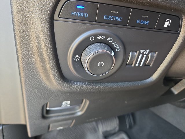 Used 2024 Jeep Grand Cherokee Limited 4xe AWD/4WD image 17