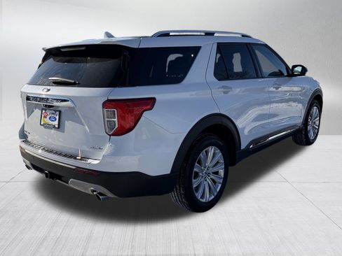 Certified 2023 Ford Explorer Limited w/ Equipment Group 301A image 7