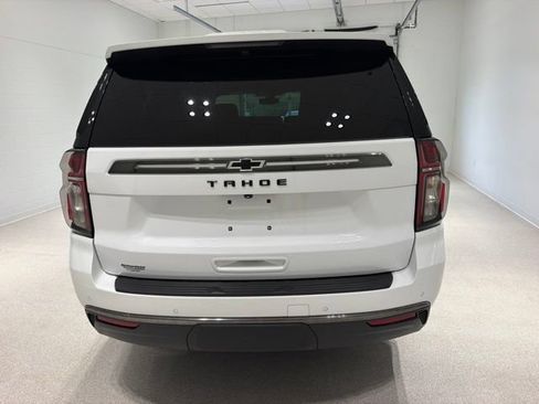 Used 2022 Chevrolet Tahoe Z71 w/ Luxury Package AWD/4WD image 5