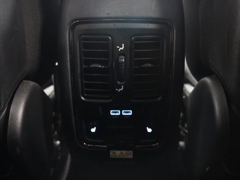Used 2020 Dodge Durango R/T w/ Technology Group AWD/4WD image 42