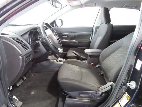 Used 2020 Mitsubishi Outlander Sport SE FWD image 19
