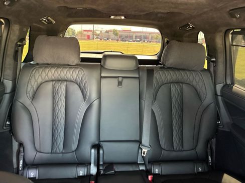 Used 2025 BMW X7 M60i w/ Executive Package AWD/4WD image 81