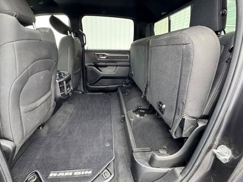 Used 2019 RAM 1500 Big Horn image 32