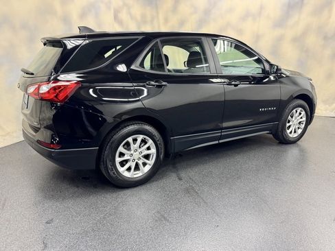 Used 2021 Chevrolet Equinox LS image 10