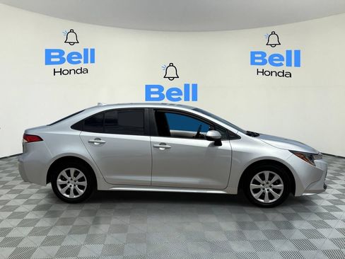 Used 2026 Toyota Corolla LE w/ Carpet Mat Package (TMS) FWD image 5