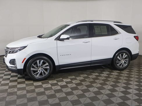 Used 2023 Chevrolet Equinox Premier FWD image 18