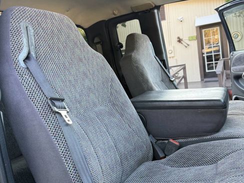 Used 2001 Dodge Ram 1500 Truck SLT 4dr Quad Cab 2WD SB image 16