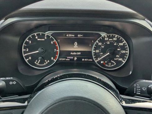 Used 2023 Nissan Rogue SV image 11