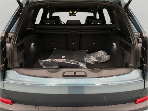 New 2026 BMW X5 xDrive50e image 5