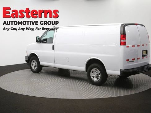 Used 2021 Chevrolet Express 2500 RWD image 60