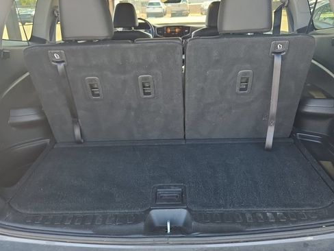 Used 2022 Honda Pilot Special Edition image 13