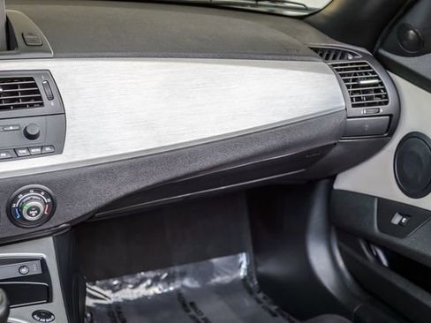 Used 2006 BMW M Roadster image 34