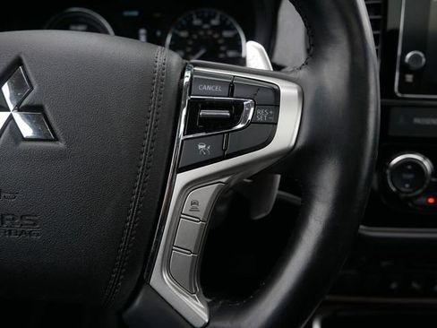 Used 2018 Mitsubishi Outlander GT AWD/4WD image 18