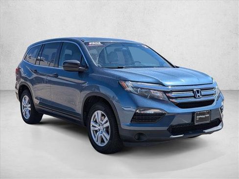 Used 2016 Honda Pilot LX image 3