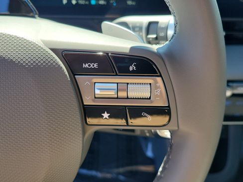 New 2026 Hyundai Ioniq 5 SE image 25