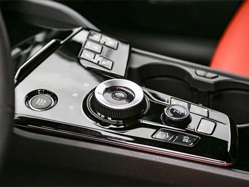 Certified 2025 Kia Sportage SX Prestige image 14