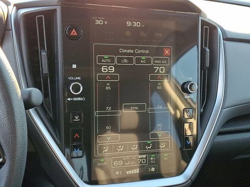 Certified 2025 Subaru Crosstrek 2.0i Premium image 18