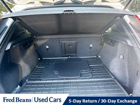 Used 2023 Volvo XC40 B5 Plus w/ Driver Assist Package AWD/4WD image 32