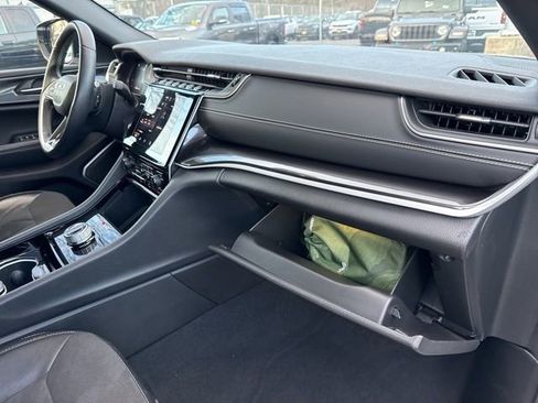 Certified 2022 Jeep Grand Cherokee Altitude image 27