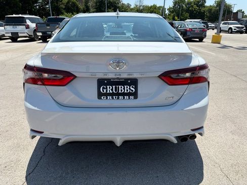 Used 2023 Toyota Camry SE FWD image 6