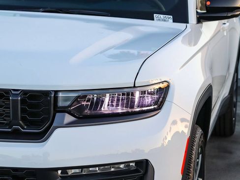 New 2026 Jeep Grand Cherokee L Limited AWD/4WD image 5
