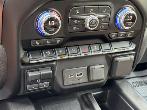 Used 2021 GMC Sierra 1500 AT4 w/ AT4 Preferred Package AWD/4WD image 41