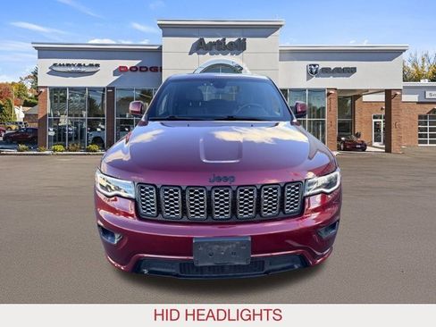 Certified 2022 Jeep Grand Cherokee Laredo X image 3