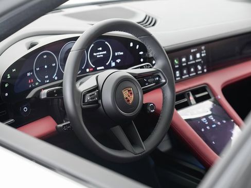 New 2025 Porsche Taycan 4S image 9