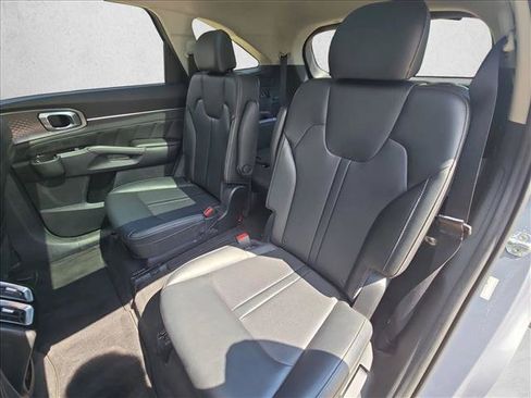 Used 2021 Kia Sorento SX AWD/4WD image 19