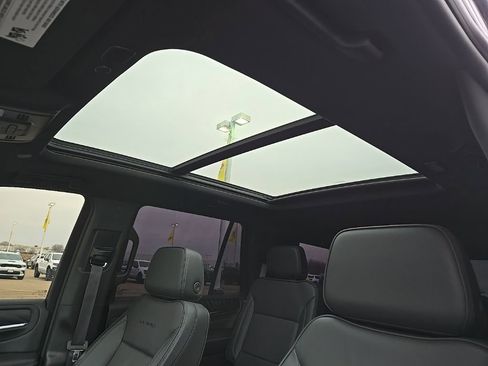 Used 2023 GMC Yukon Denali w/ LPO, Floor Liner Package image 28