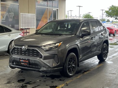 Used 2023 Toyota RAV4 LE FWD image 5