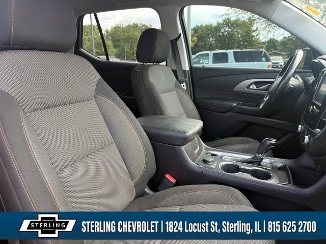 Used 2018 Chevrolet Traverse LT w/ LPO, Floor Liner Package FWD image 12