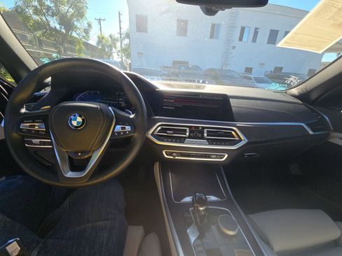 Used 2023 BMW X5 xDrive40i image 9