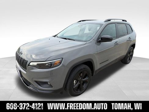Used 2023 Jeep Cherokee Altitude Lux AWD/4WD image 2