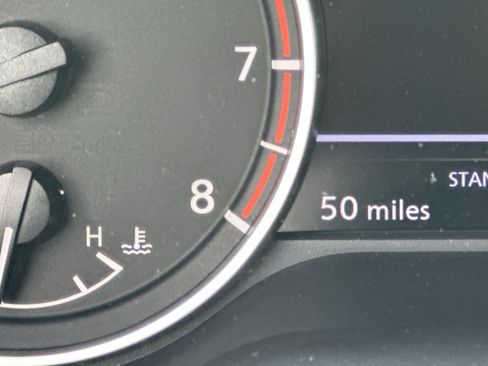 Used 2026 Nissan Rogue SV FWD image 30