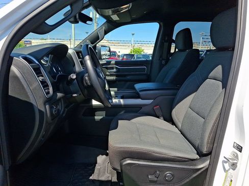 Used 2023 RAM 1500 Big Horn AWD/4WD image 14