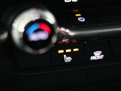 Used 2019 MAZDA MAZDA3 Sedan w/ Preferred Package FWD image 25