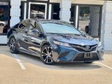 Used 2020 Toyota Camry SE image 2