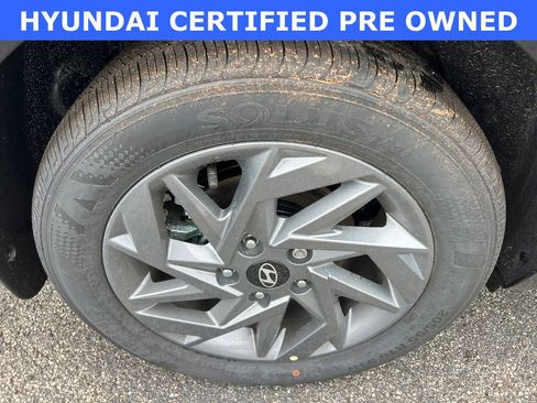 Certified 2025 Hyundai Elantra Blue image 17