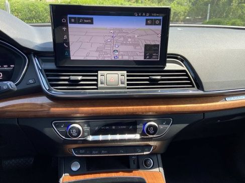 Used 2023 Audi Q5 2.0T Premium Plus w/ Premium Plus Package AWD/4WD image 18