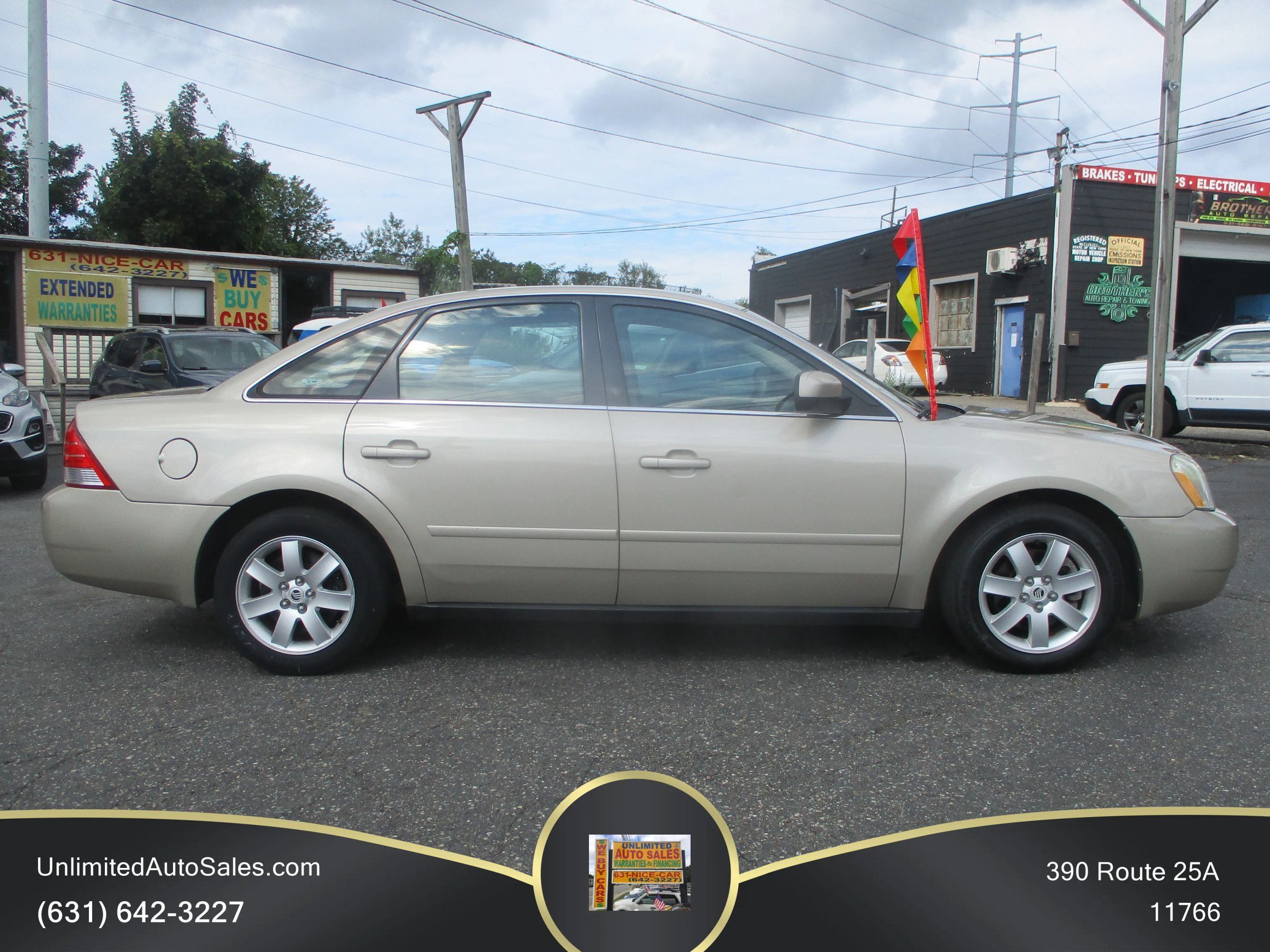 Used 2005 Mercury Montego Luxury FWD image 4