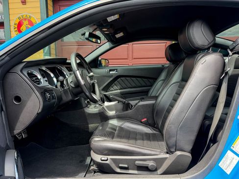 Used 2013 Ford Mustang GT Premium RWD image 17