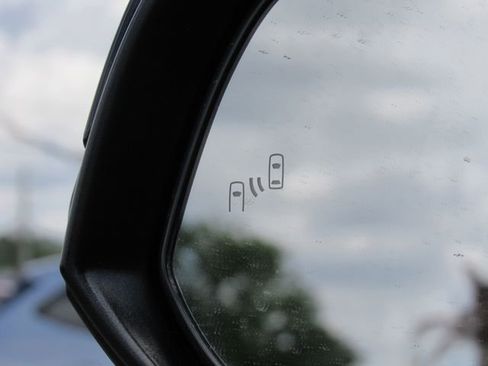Used 2024 Toyota RAV4 XLE AWD/4WD image 28