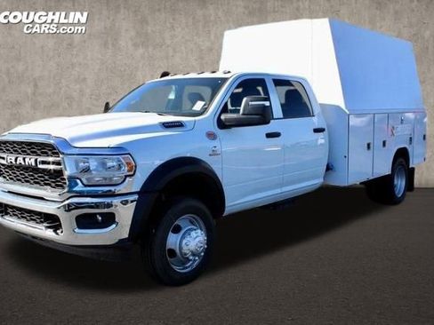 New 2024 RAM 5500 Tradesman w/ Chrome Appearance Group image 5
