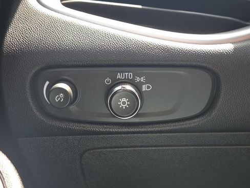 Used 2023 Chevrolet Malibu LT FWD image 24
