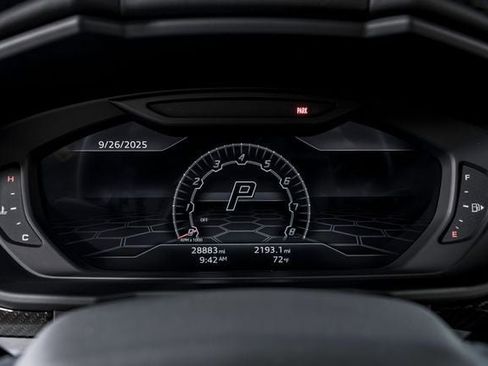 Used 2022 Lamborghini Urus image 15